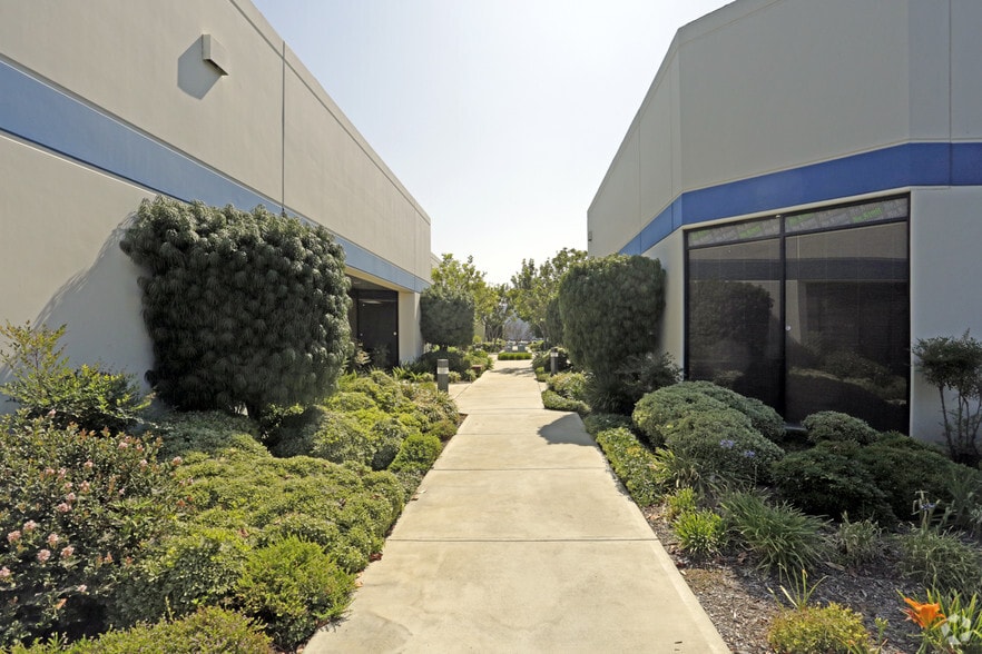 More Photos Of 5148 Commerce Ave, Moorpark Unknown For Lease