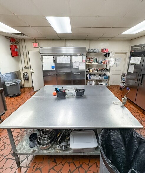 More Photos Of 226 E Main St, Bennettsville Storefront For Sale