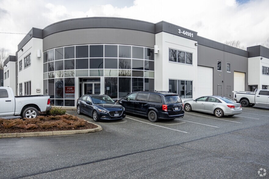 Primary Photo Of 44981 Commercial Crt, Chilliwack Warehouse For Lease