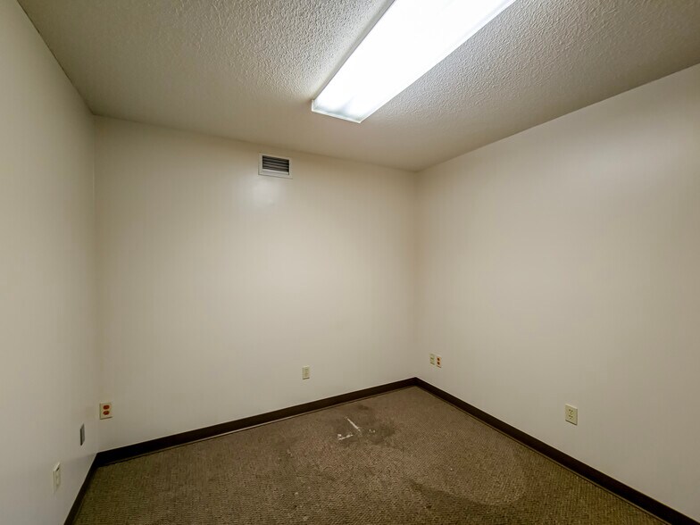 More Photos Of 2773 Marshall Dr, Tifton Warehouse For Sale