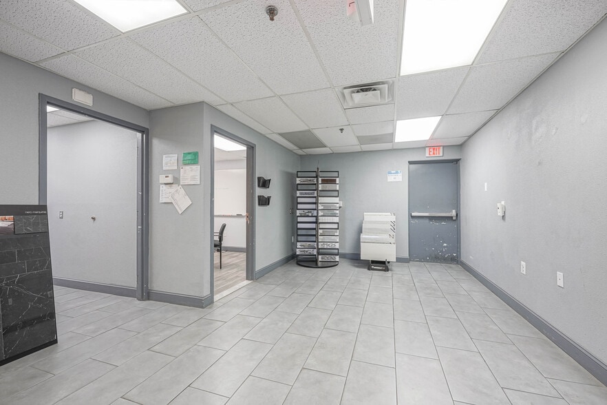 More Photos Of 49 Ironside Ct, Willingboro Manufacturing For Lease