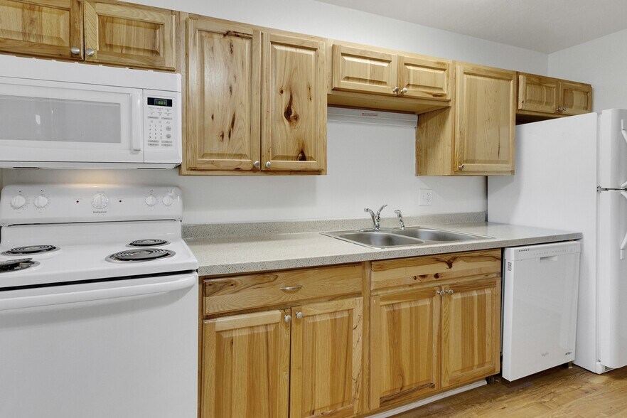 More Photos Of 7750 W 61st Ave, Arvada Apartments For Sale