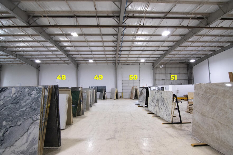 More Photos Of 1921 5th Ave S, Saint Petersburg Warehouse For Lease