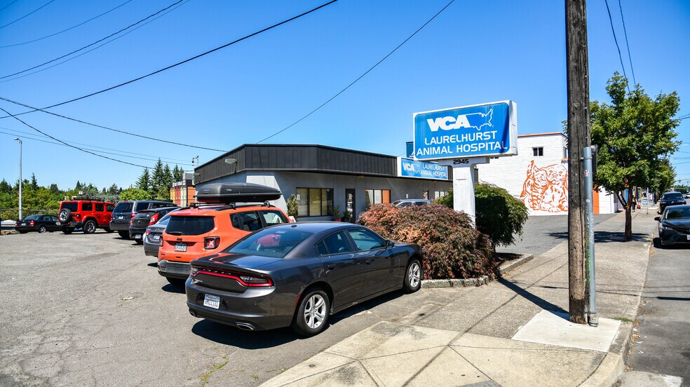 More Photos Of 2935-2945 NE Sandy Blvd, Portland Storefront For Sale