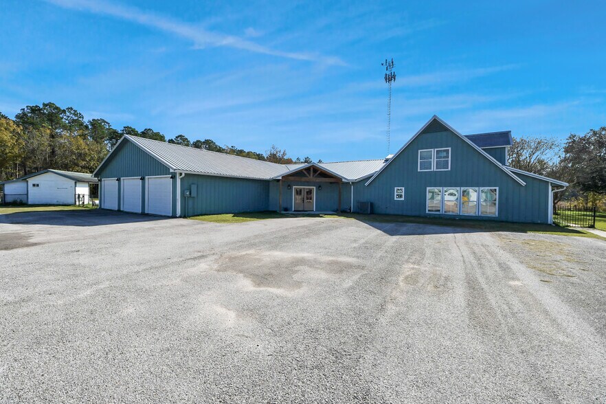 More Photos Of 17188 Highway 321, Dayton Specialty For Sale