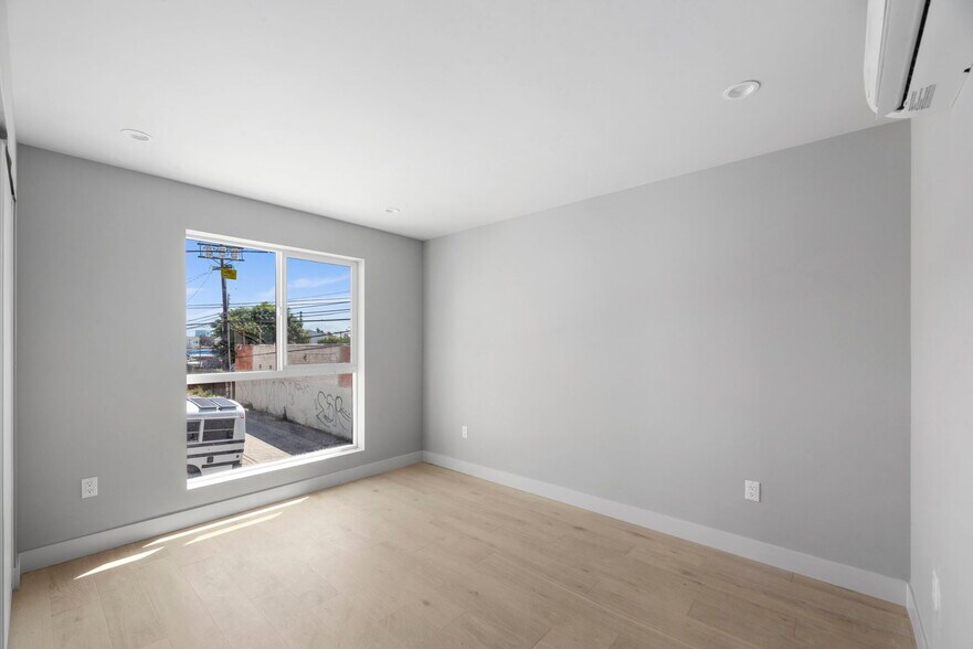 More Photos Of 5150 Ithaca Ave, Los Angeles Multifamily For Sale