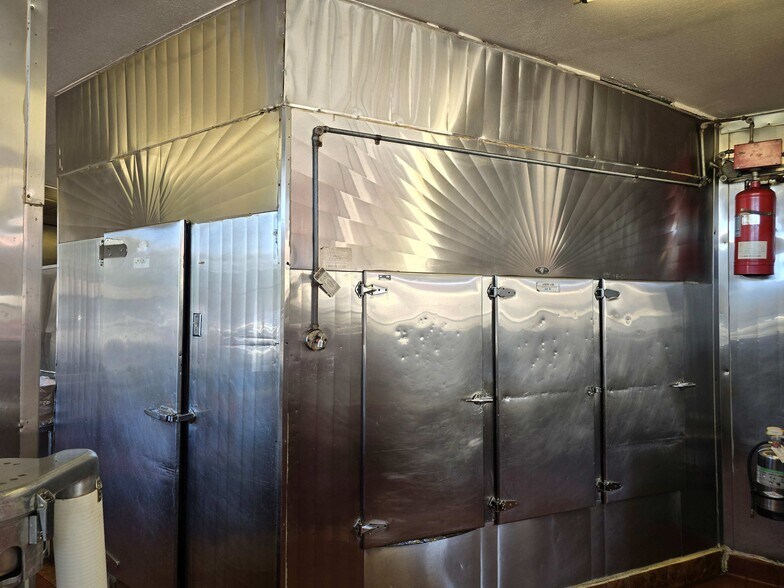 More Photos Of 4356 Slauson Ave, Maywood Fast Food For Sale