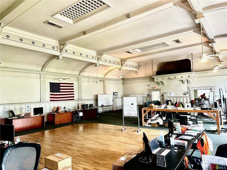 More Photos Of 131 W 1st St, Chico Storefront For Lease