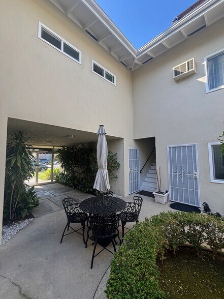 More Photos Of 4300 Tujunga Ave, Studio City Apartments For Sale