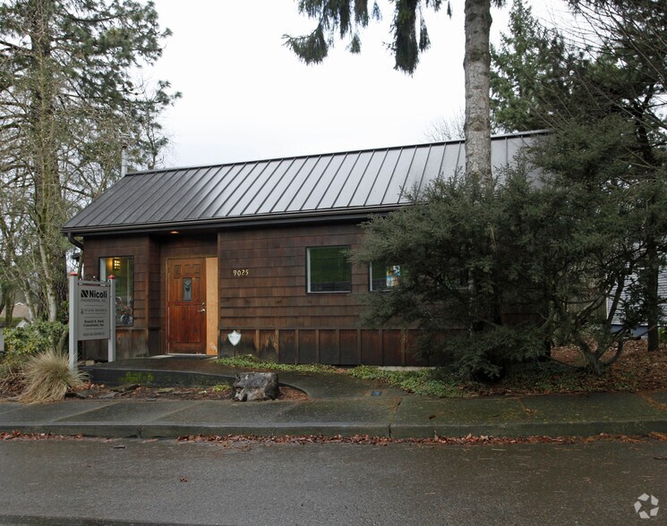 More Photos Of 9025 SW Center St, Tigard Office For Sale