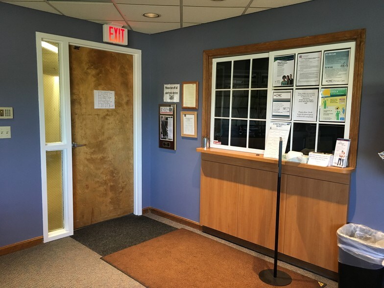 More Photos Of 1650 Elm St, Manchester Medical For Sale