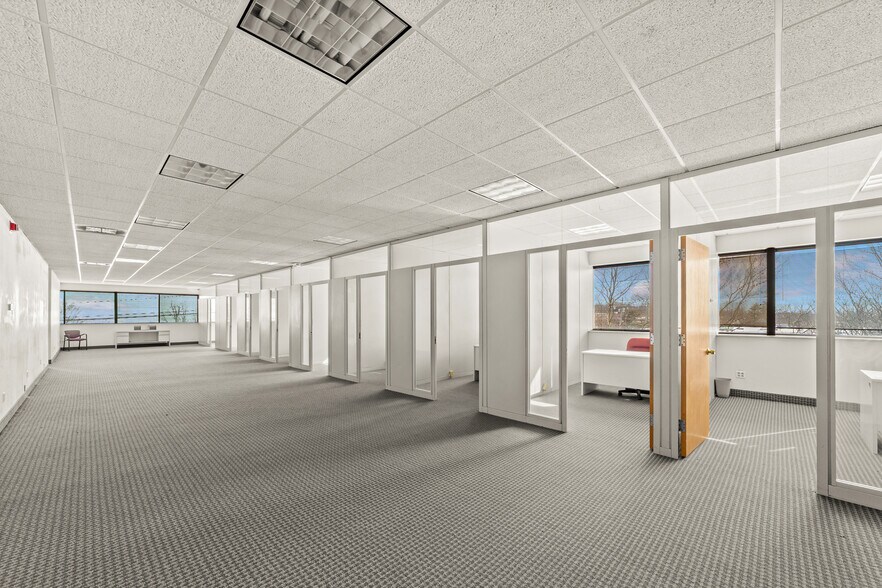 More Photos Of 23330 Commerce Park, Beachwood Office For Sale
