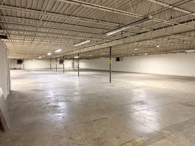 More Photos Of 3008 Industrial Pky W, Knoxville Industrial For Lease