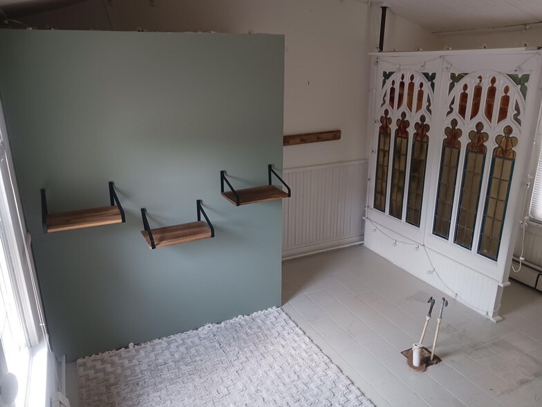 More Photos Of 5870 Easton Rd, Plumsteadville Freestanding For Sale