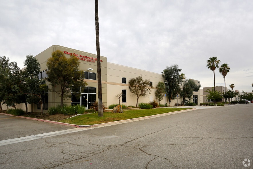 More Photos Of 7280 Sycamore Canyon Blvd, Riverside Warehouse For Lease