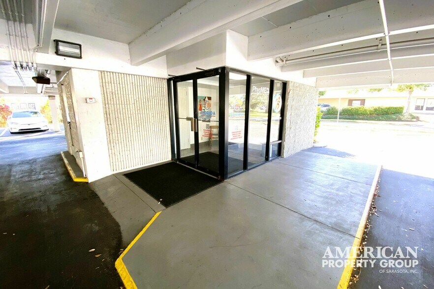 More Photos Of 201 4th Ave, Bradenton Medical For Sale