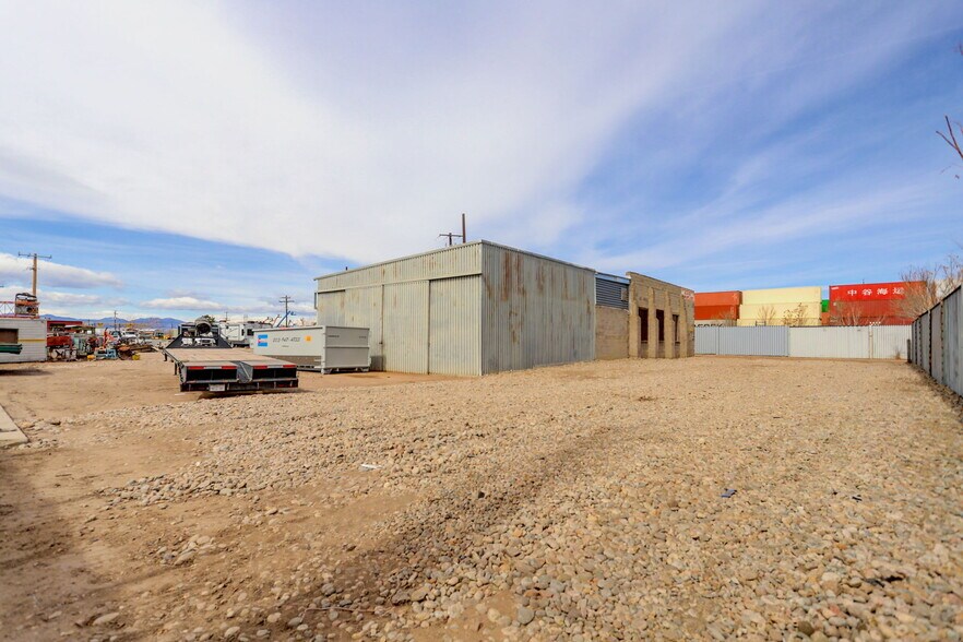 More Photos Of 5320 Cook St, Denver Warehouse For Lease