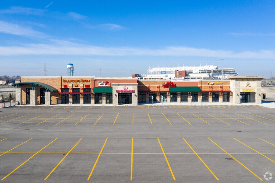 More Photos Of 7000 S Harlem Ave, Bridgeview Freestanding For Lease