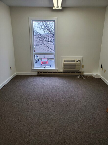 More Photos Of 78 S Courtland St, East Stroudsburg Office For Lease