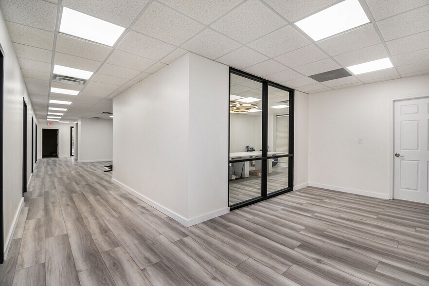 More Photos Of 45 South Ave SE, Marietta Loft Creative Space For Lease