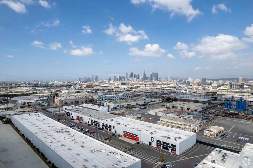 More Photos Of 2445 E 12th St, Los Angeles Industrial For Sale
