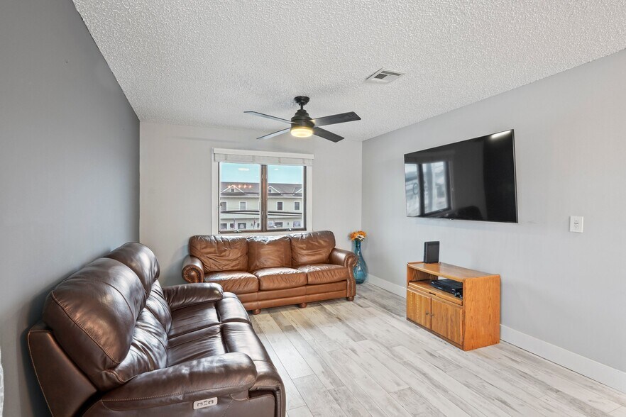 More Photos Of 65 Grand Central Ave, Lavallette Storefront Retail Residential For Sale