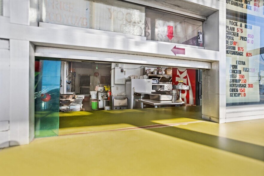 More Photos Of 5862 Jefferson Ave, Newport News Freestanding For Sale