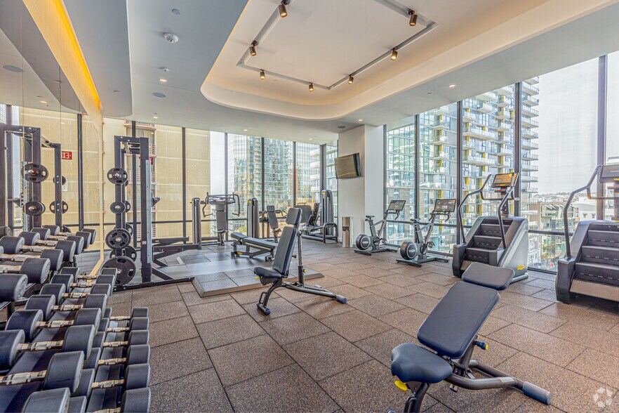 More Photos Of 1331 Columbia St, San Diego Apartments For Lease