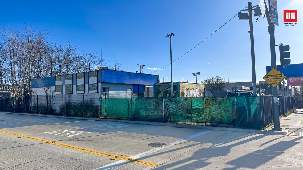 More Photos Of 21339 Sherman Way, Canoga Park Freestanding For Sale