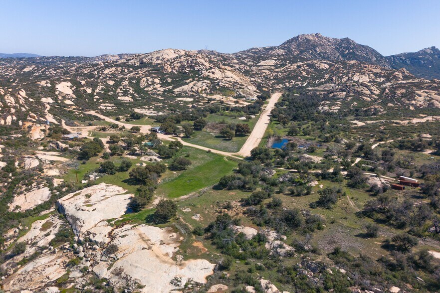 More Photos Of 19191 High Glen Rd, Alpine Specialty For Sale