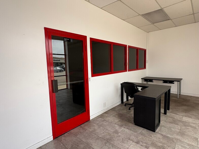 More Photos Of 5570 Sepulveda Blvd, Culver City Auto Repair For Lease