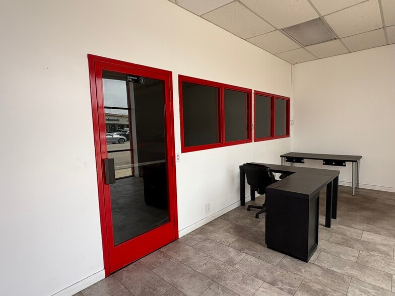 More Photos Of 5570 Sepulveda Blvd, Culver City Auto Repair For Sale