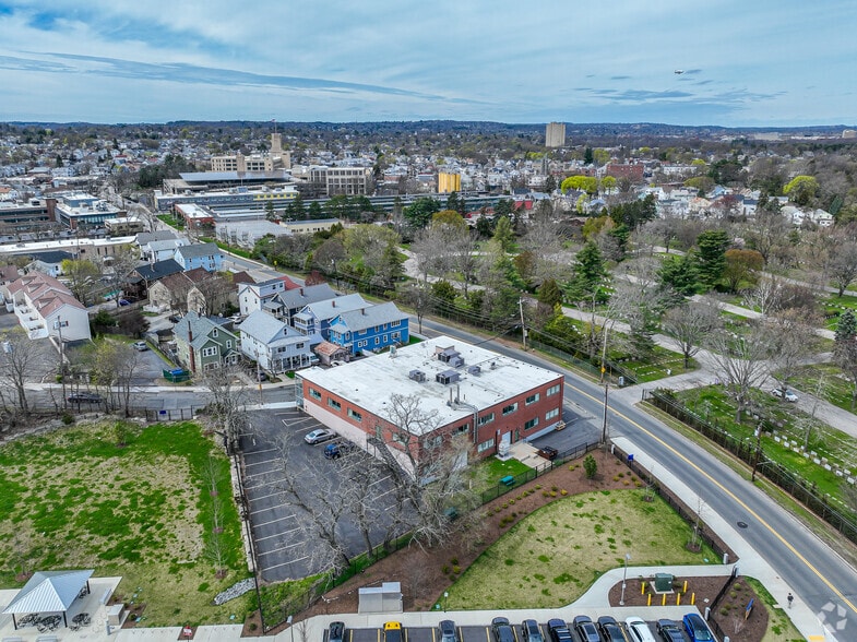 More Photos Of 149 Grove St, Watertown Office For Lease