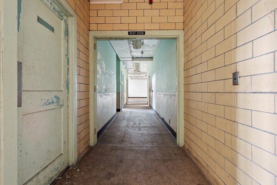 More Photos Of 424-438 Main St, Fitchburg General Retail For Sale