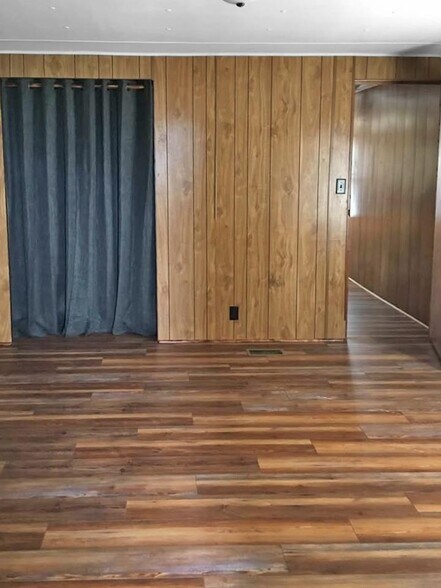 More Photos Of 910 Memorial Dr, Cortez Manufactured Housing Mobile Home Park For Sale
