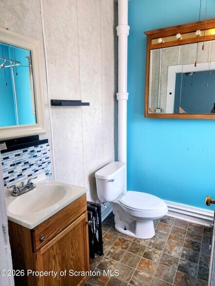 More Photos Of 271 Main St, Nicholson Storefront Retail Residential For Sale