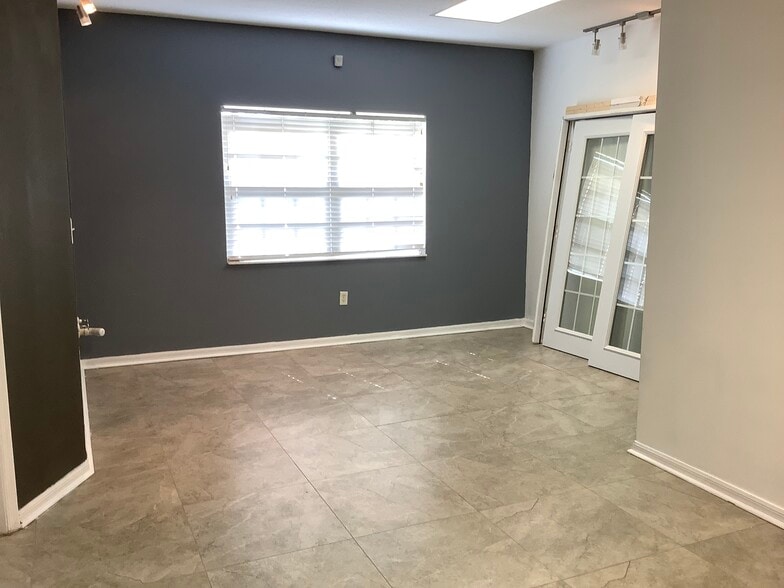 More Photos Of 3216 Cove Bend Dr, Lutz Medical For Sale