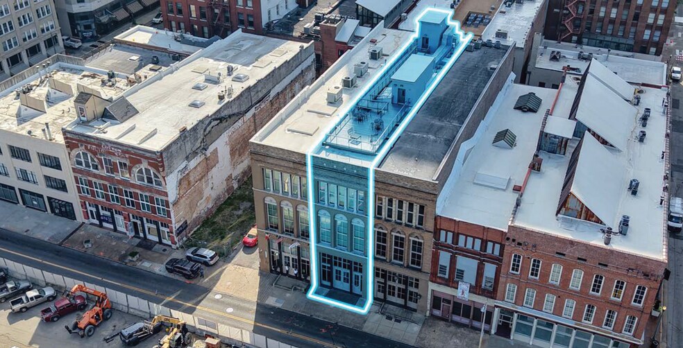 More Photos Of 60 S Front St, Memphis Storefront Retail Office For Lease