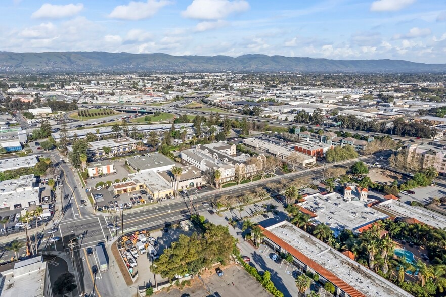 More Photos Of 1376 N 4th St, San Jose Light Distribution For Sale