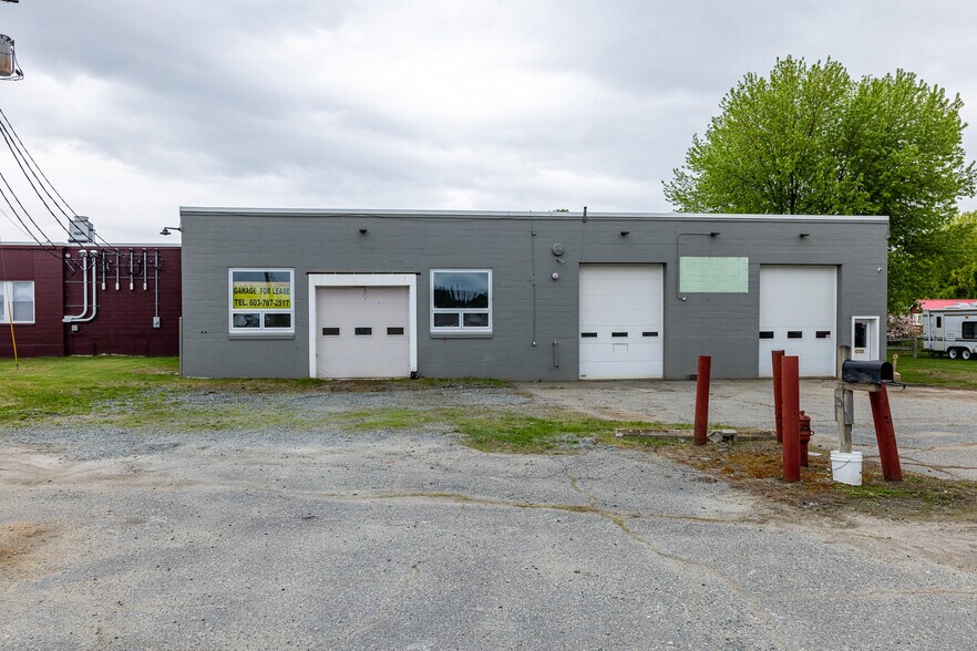 More Photos Of 1139-1143 Clark Pond Rd, North Haverhill Manufacturing For Sale
