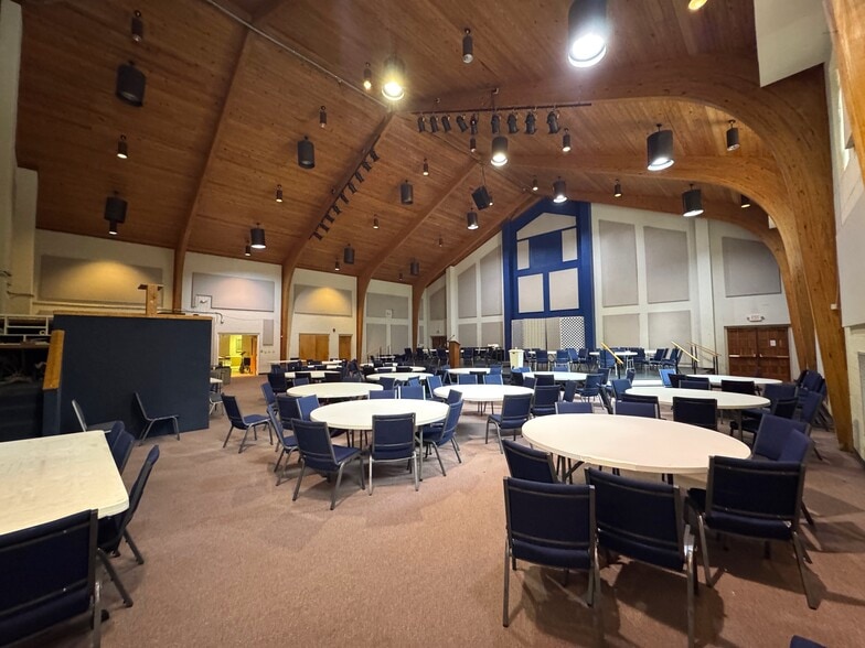 More Photos Of 847 New Hope Rd, Fayetteville Religious Facility For Sale