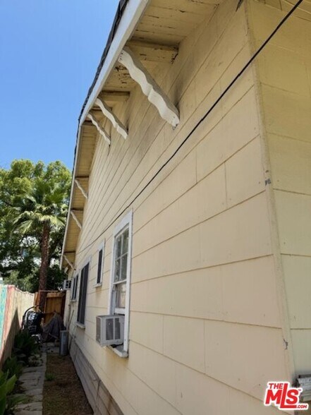 More Photos Of 5724-5726 La Mirada Ave, Los Angeles Apartments For Sale