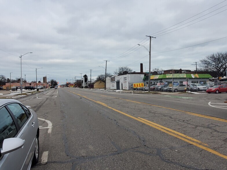 More Photos Of 13131 E Warren Ave, Detroit Land For Sale