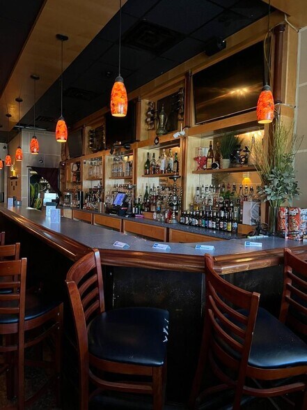 More Photos Of 279 Hillside Ave, Williston Park Bar For Sale