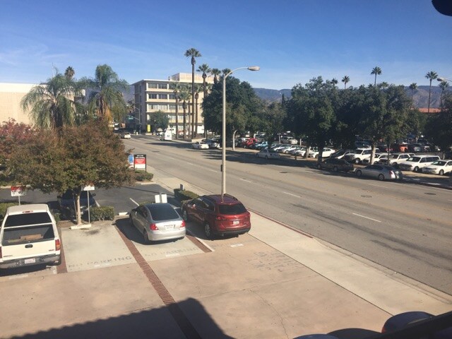 More Photos Of 444 N Arrowhead Ave, San Bernardino Office For Lease