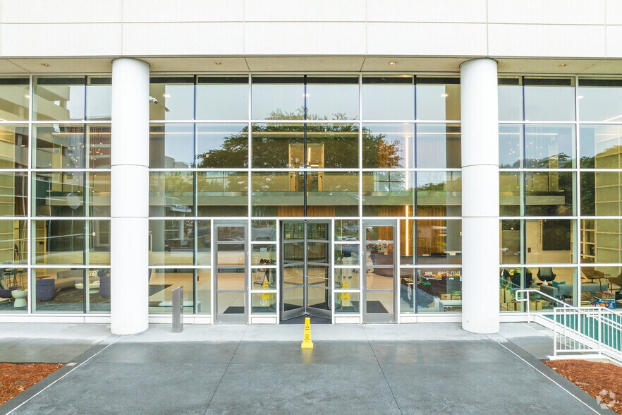 More Photos Of 3625 Cumberland Blvd SE, Atlanta Office For Lease