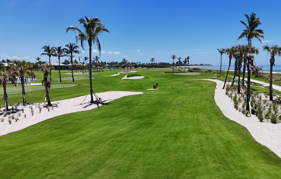 More Photos Of 5400 South Seas Plantation Rd, Captiva Hotel For Lease