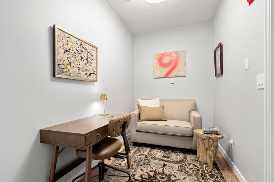 More Photos Of 30-32 Water St #3, Newburyport Office For Sale