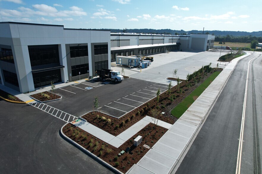 More Photos Of 6620 S 287th St, Auburn Warehouse For Lease