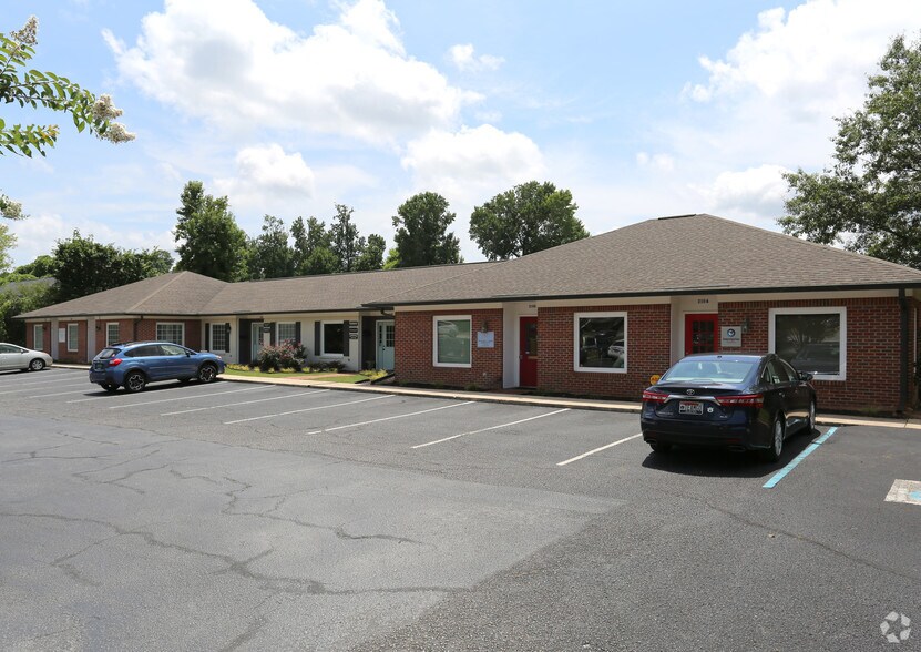 More Photos Of 2104-2112 Executive Park Dr, Opelika Office For Lease